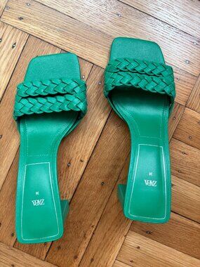Zara Never Worn Heeled sandals